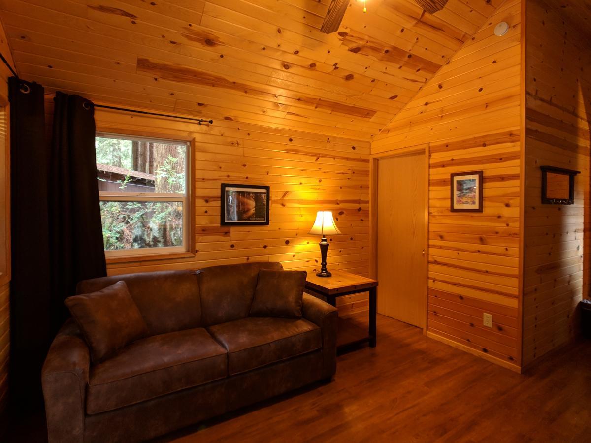 Emerald Forest Cabins Trinidad Exterior photo